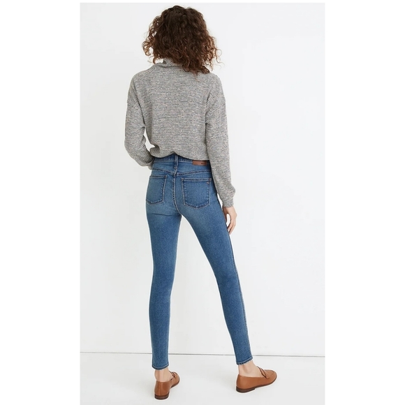 EUC Madewell 10" High Rise Skinny Jeans in Dewitt Wash | Size 30 - Picture 2 of 13